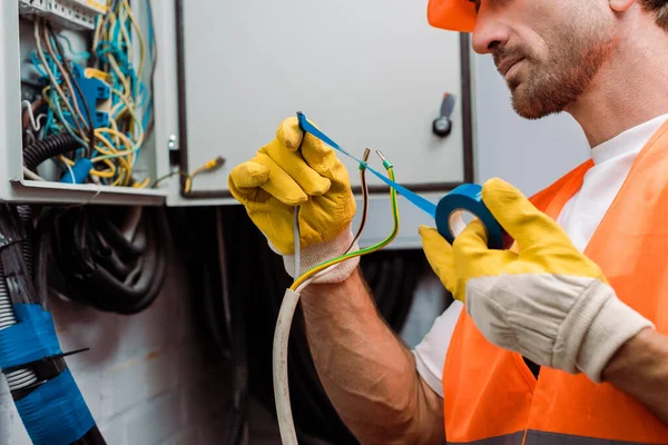 guide to safe electrical installations at home